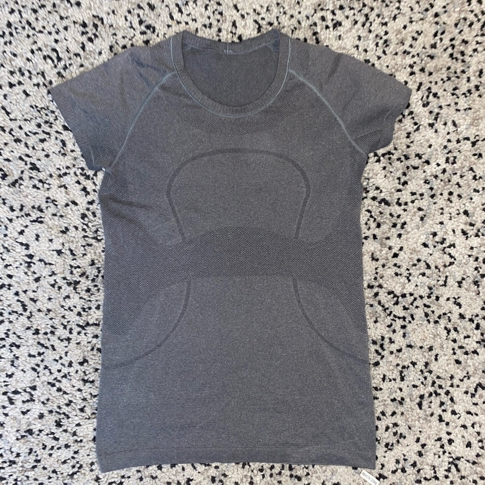 Lululemon swiftly tech heathered gray